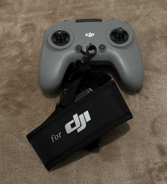 DJI AVATA Pack Completo com Óculos DJI Integra + 2 Comandos + Baterias