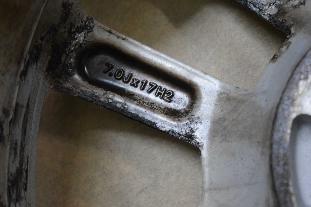 felga aluminiowa SKODA YETI 5L 5X112 17 R17 ET 45 7" . 5L0.601025A