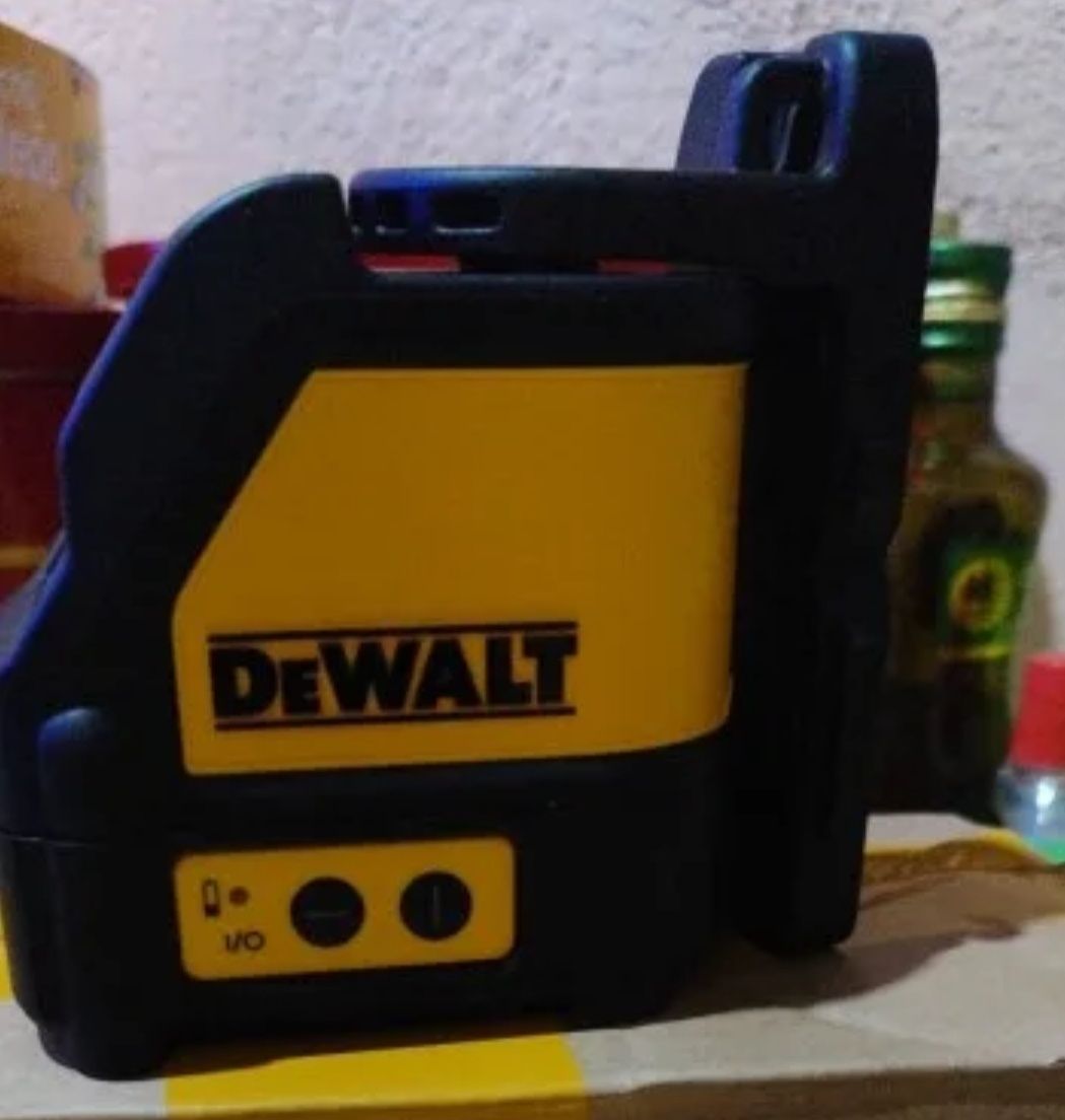 Laser DeWalt 2 linhas