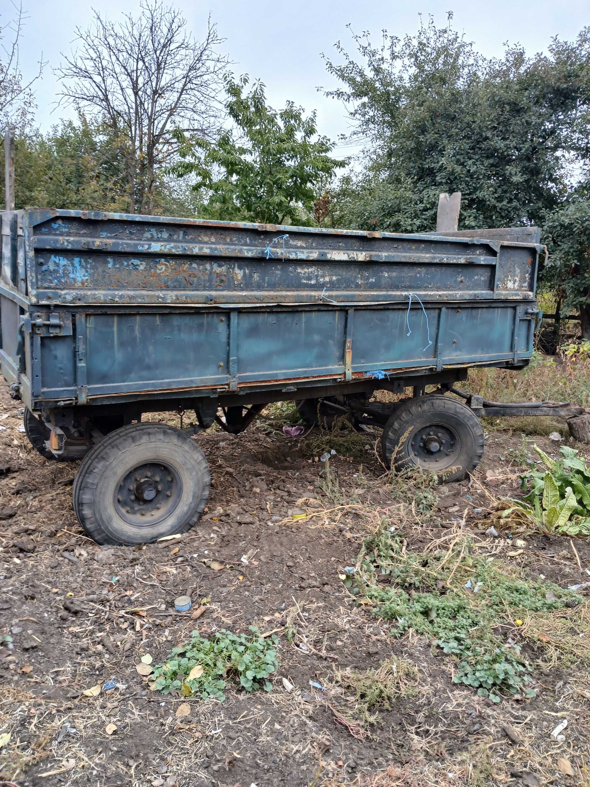 Причіп до трактора