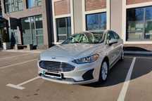 Продам Ford Fusion hybrid 2019 года