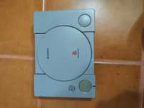 Vendo PlayStation 1 avariada para peças