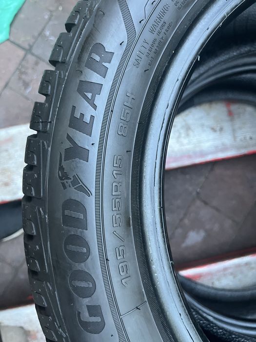 2x195/55/15 Goodyear UltraGrip Petformance 100% 2019 rok
