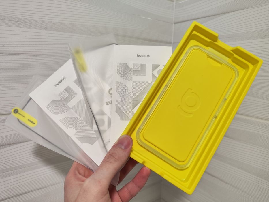 Apple iPhone 15 Pro. Baseus 2 защитных стекла. Премиум качество