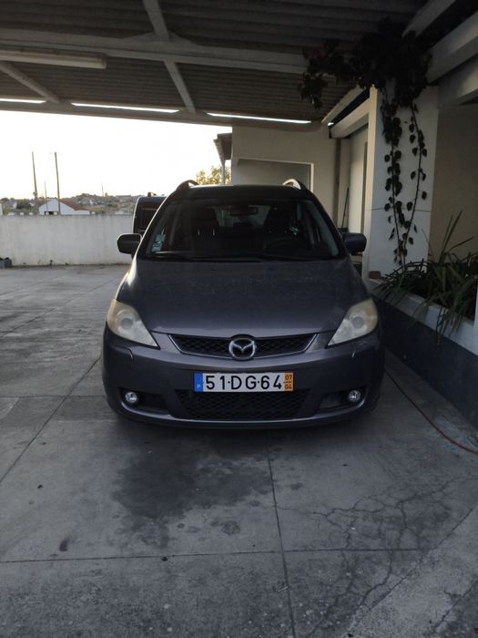 Mazda 5 de 2007 em muito bom estado