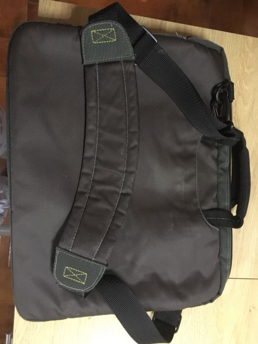 Mala portatil logic case em bom estado