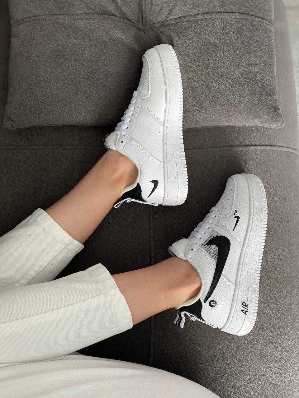 Nike Air Force 1 07 Low LV8 White