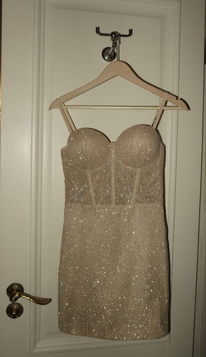 Продам вечірню сукню