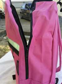 Mochila cor de rosa