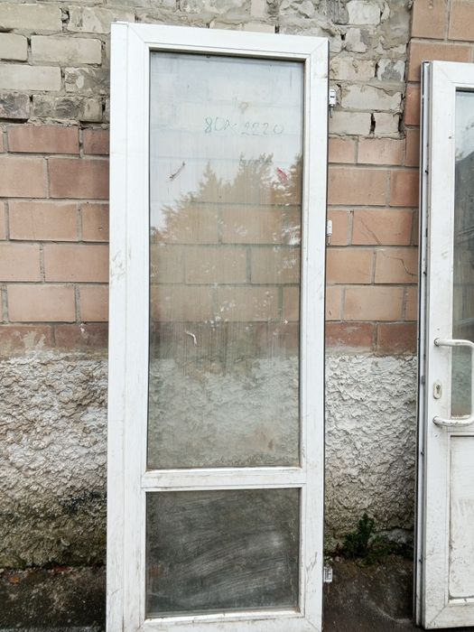 Двері металопластикові.бу