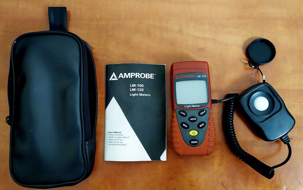 Luxímetro digital AMPROBE LM-120
