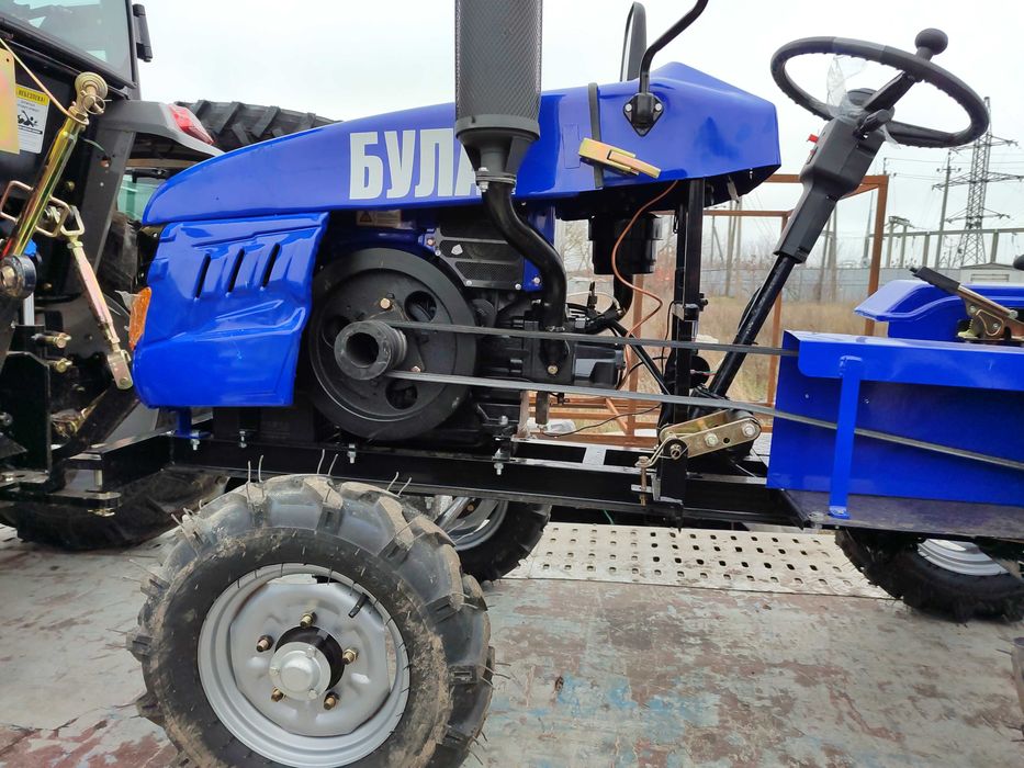 Трактор Булат Т185 с фрезой и плугом