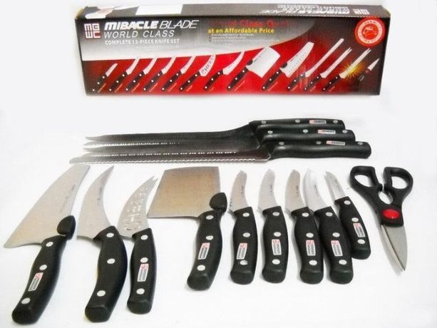 Набор профессиональных кухонных ножей 13 в 1

Набор стальных ножей, ко