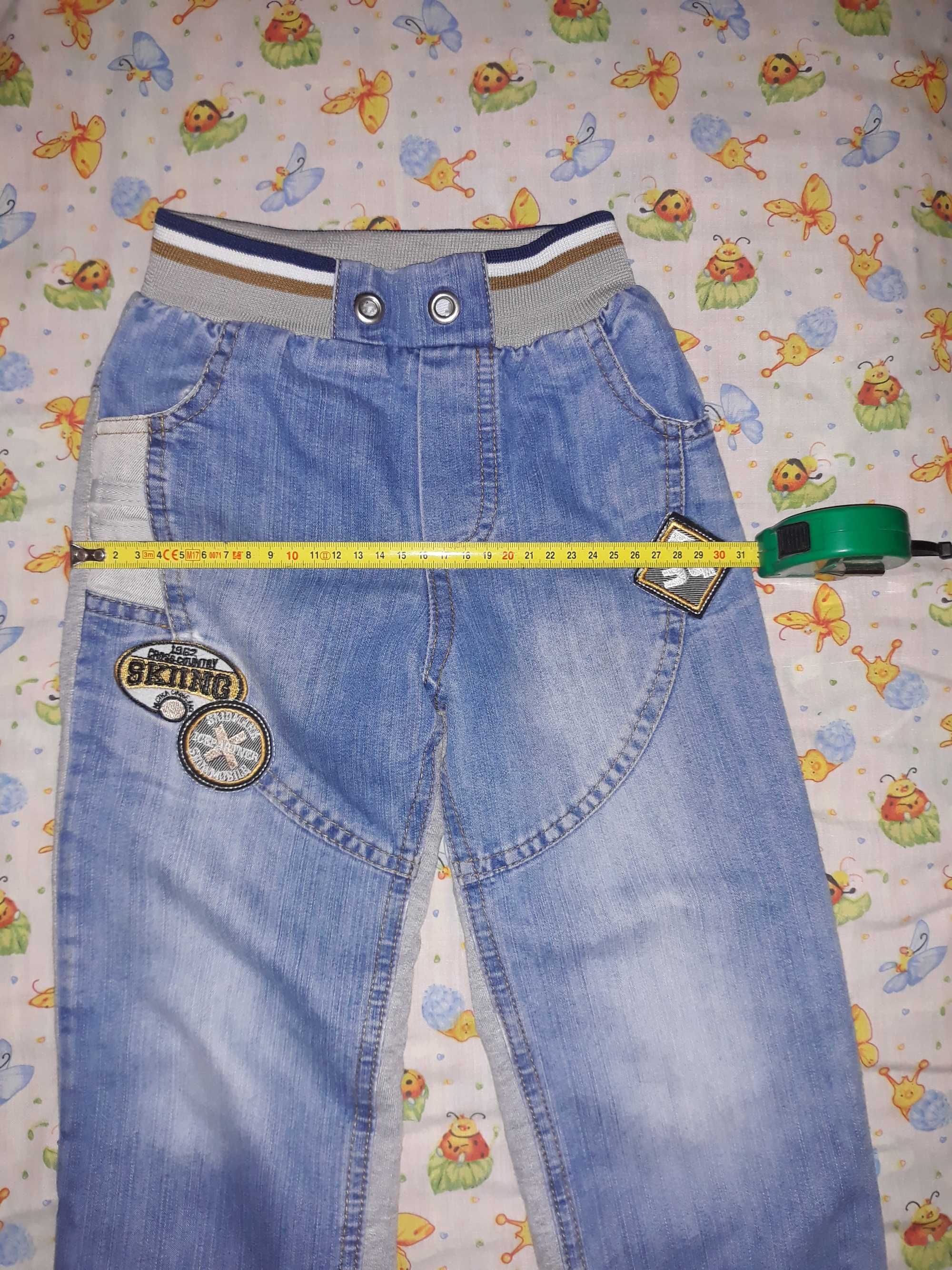 Теплые джинсы на мальчика на 4,5-5 лет