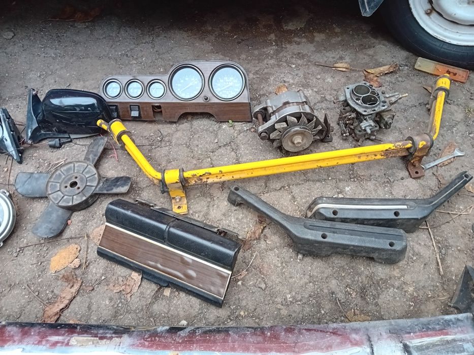 Продам вульову колонку з валом рульом тягами наконєчніками та інши