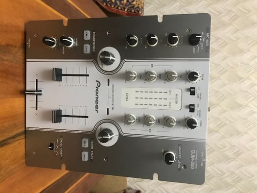 Pioneer DJM-250W