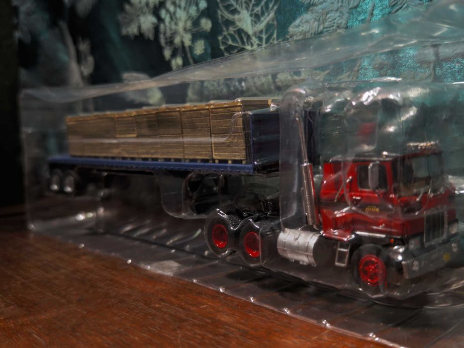 Масштабные модели Altaya Bernard 28, MACK F-700, 1/43