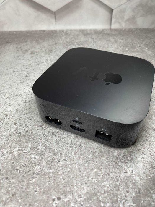 Приставка Apple TV 4 HD (A1625, 32 GB)