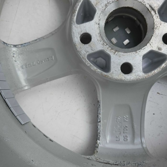 Alufelgi VW Passat B7 GOLF VI VII Caddy  TOURAN 5x112 16'' ET48 7.0 4x