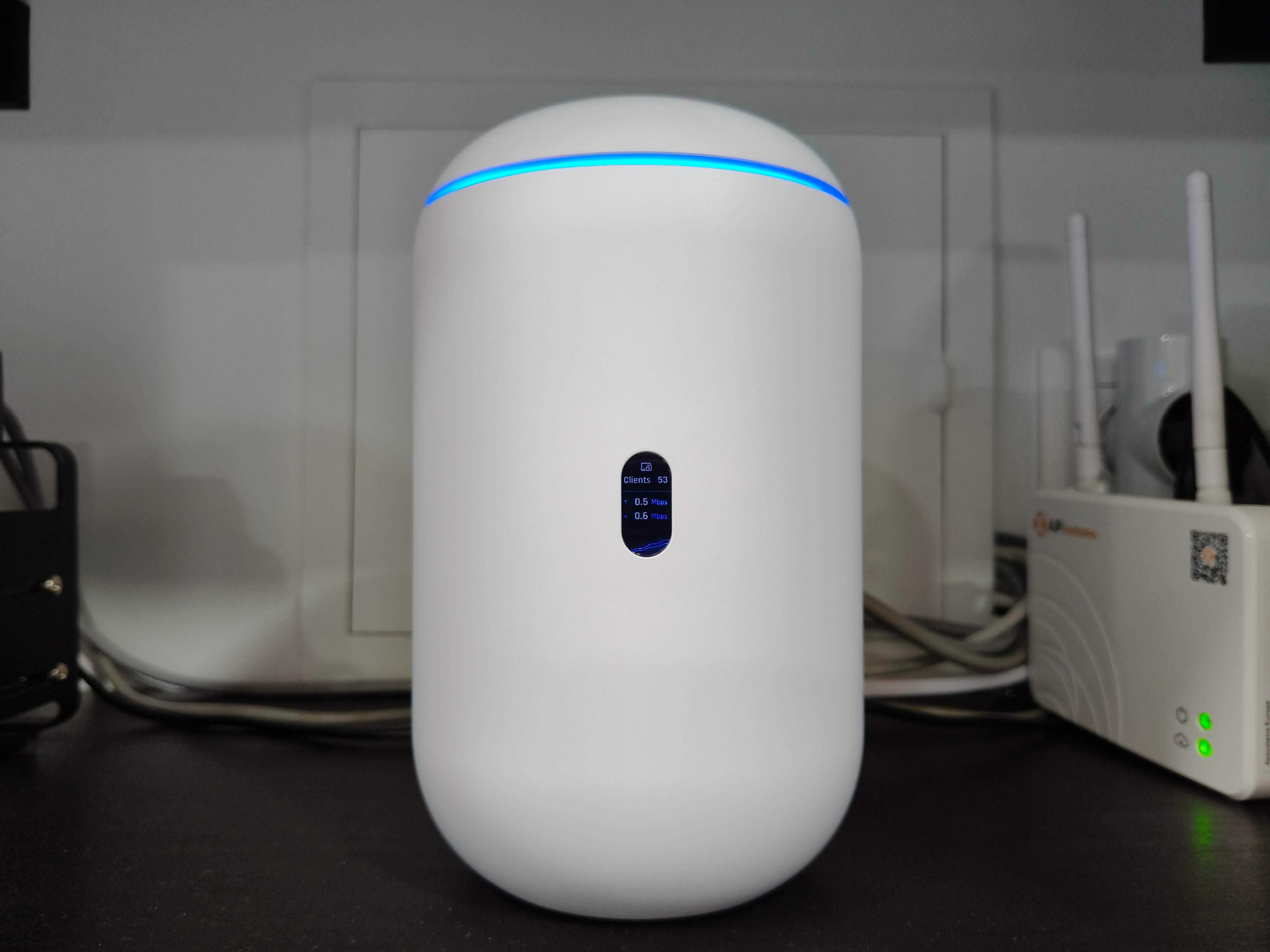 UniFi Dream Router UDR (dual WiFi 6, PoE, VPN, etc)