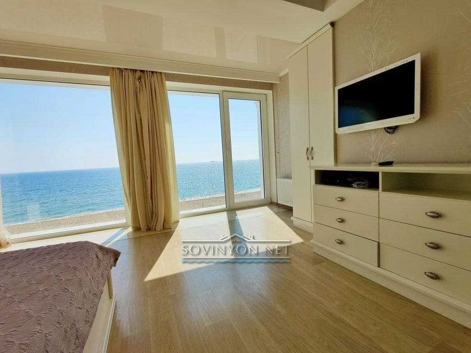 Стильный и красивый дом с шикарным видом на море район Совиньона