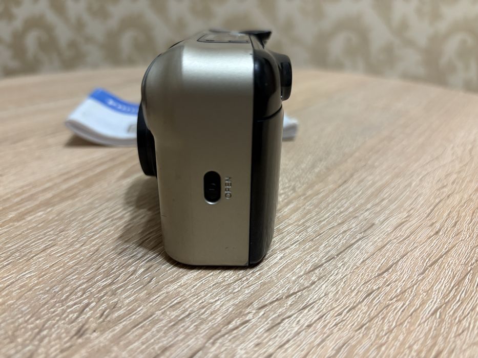 Пленочный фотоаппарат Konica Z-up 70 Super