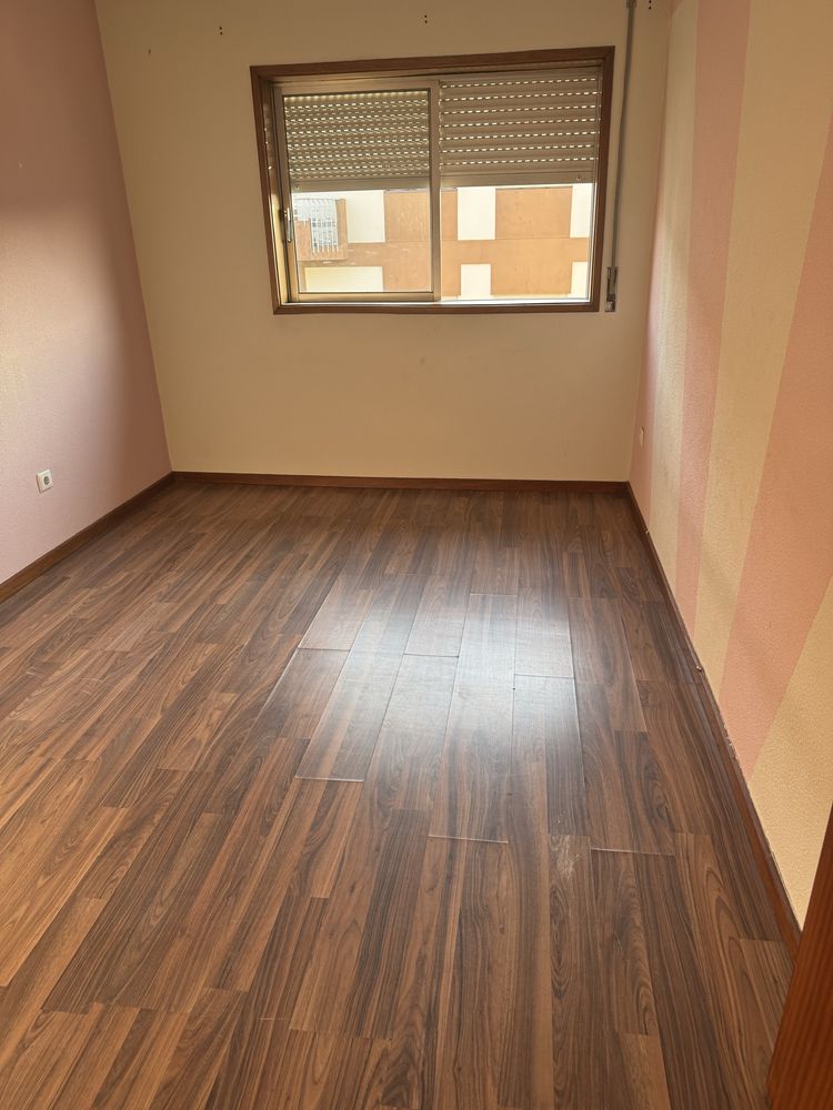 Alugo apartamento em Ermesinde ( perto da loja do cidadão)