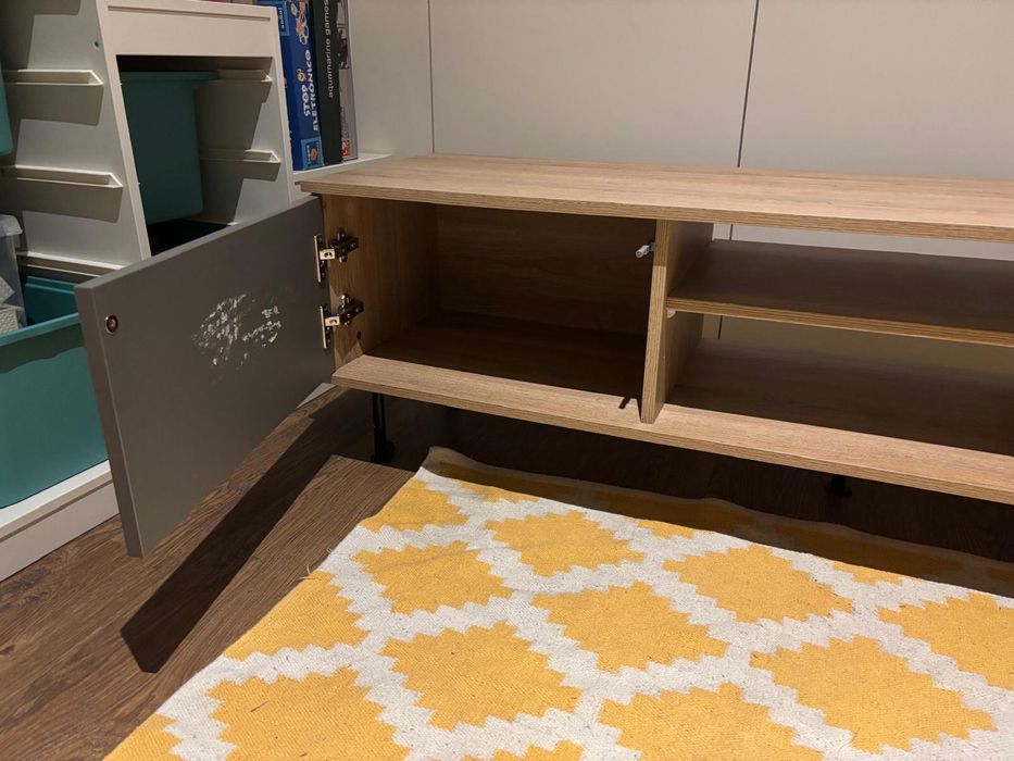 Móvel TV bom estado