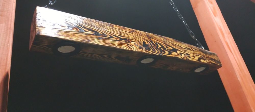 Lampa drewniana w stylu loft