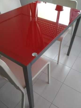 Mesa cozinha vidro temperado e duas cadeiras