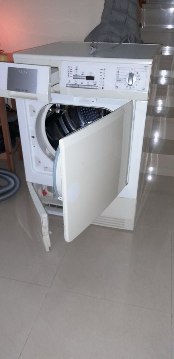 Maquina de secar AEG Lavatherm 57800