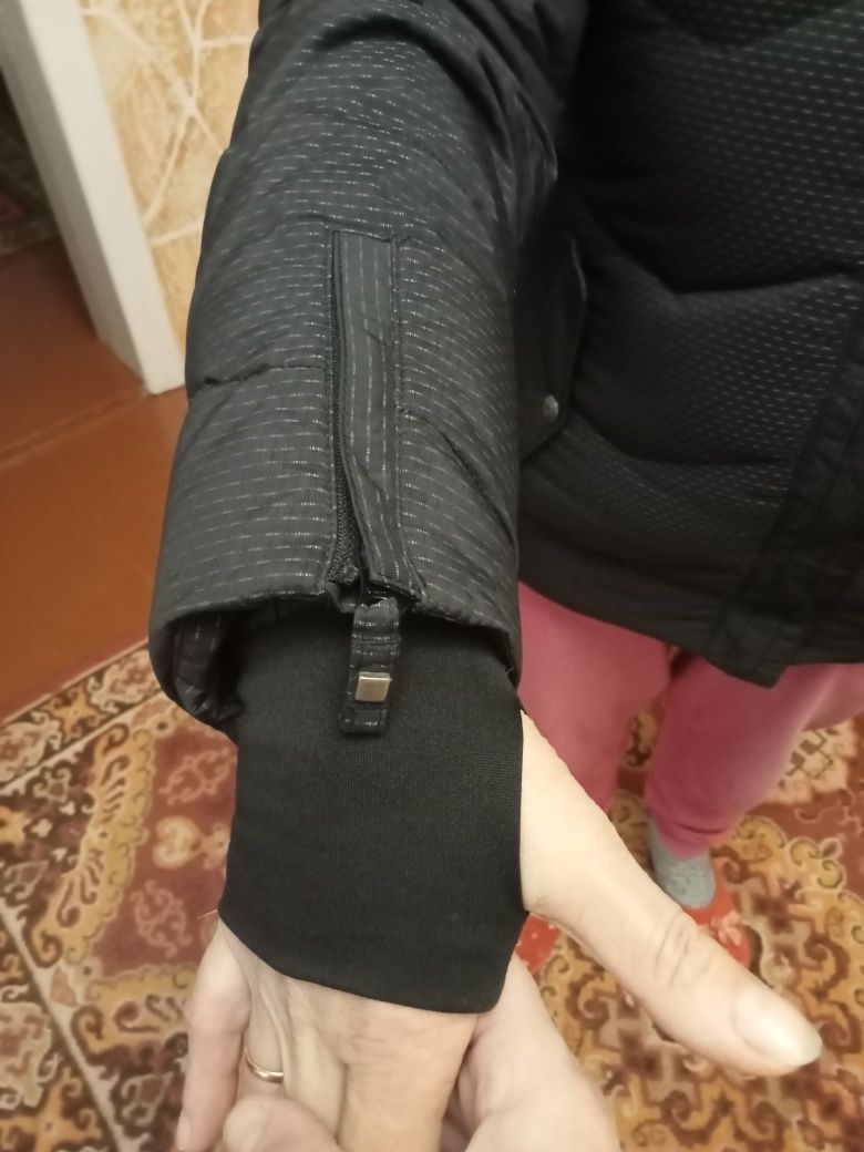 Продам зимову термо куртку