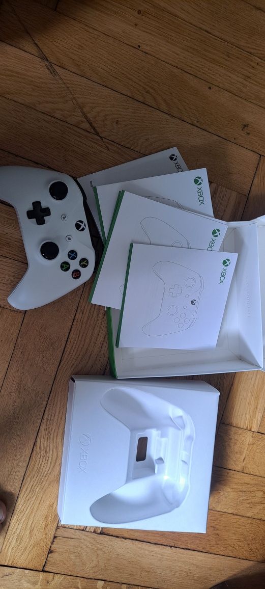 pad xbox one  1708 nowy