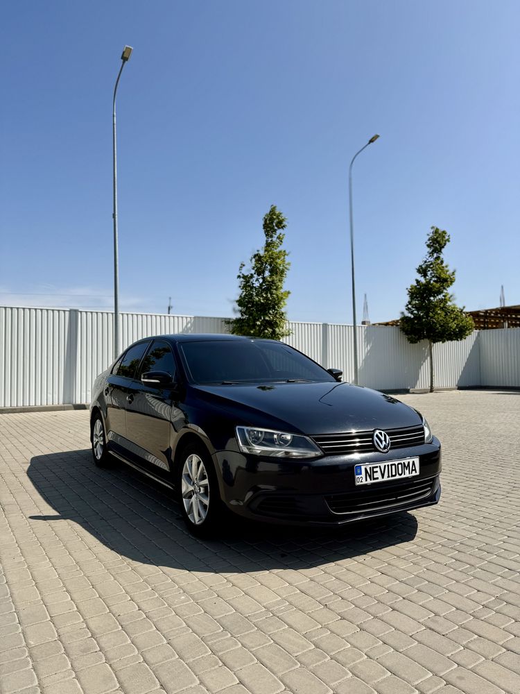 Volkswagen Jetta 2011 VI покоління