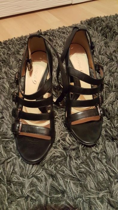 Sapatos/Sandalia Boutique 9M