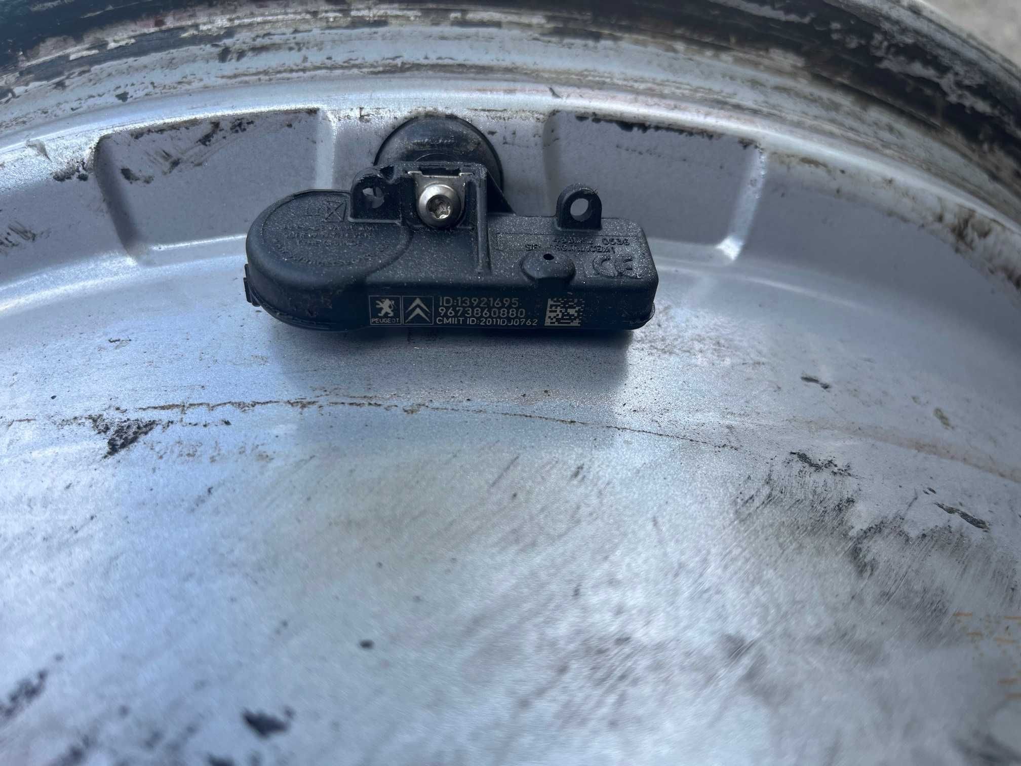 4x alufelgi PEUGEOT 5008 18"x7" rozstaw 4x108 ET 29 + czujniki TPMS