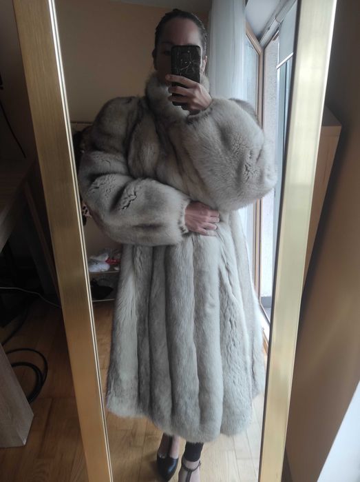 Futro z lisa lisów mob wife naturalne białe srebrne długie maxi XL