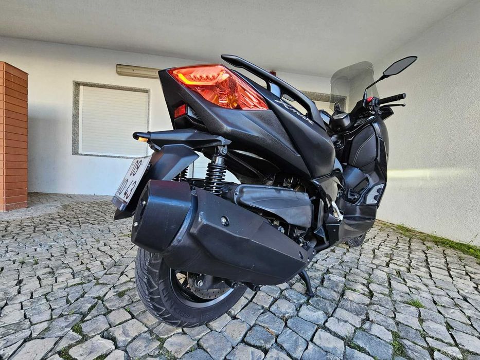 Yamaha X-MAX 400 ABS TCS de 2019 com 10.650 kms