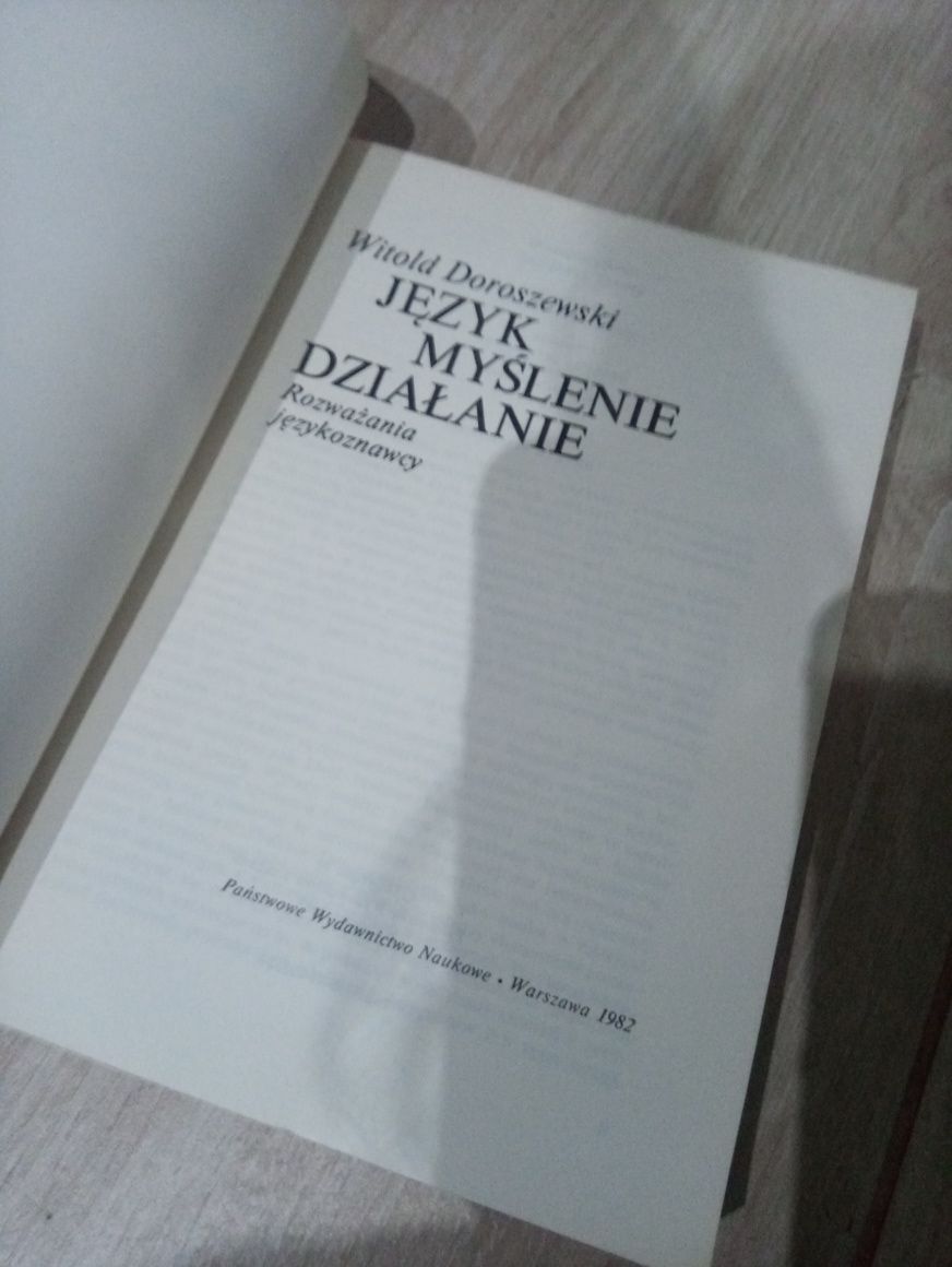 Język myślenie działanie