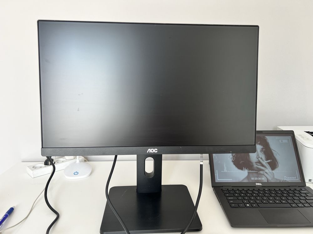 Monitor bezramkowy LOC