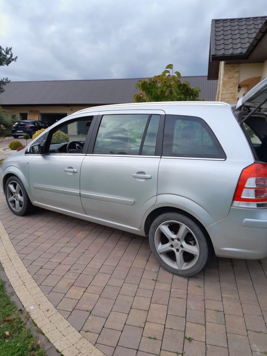 Opel Zafira 1.9 cdti