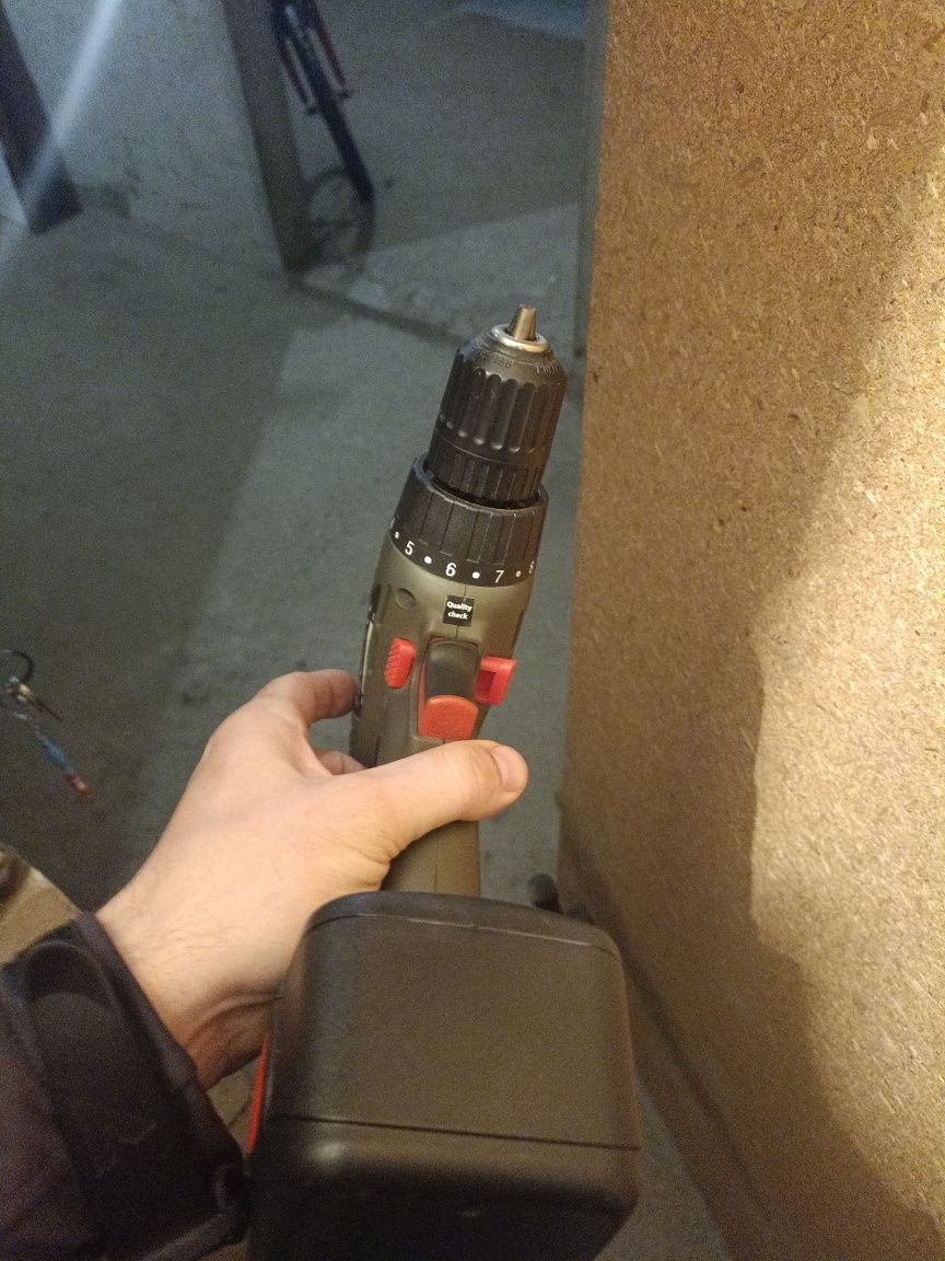 Wkrętarka akumulatorowa 14,4V graphite