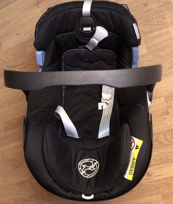 Fotelik Cybex Maxi Cosi Aton 5 samochodowy dla dzieci nosidło