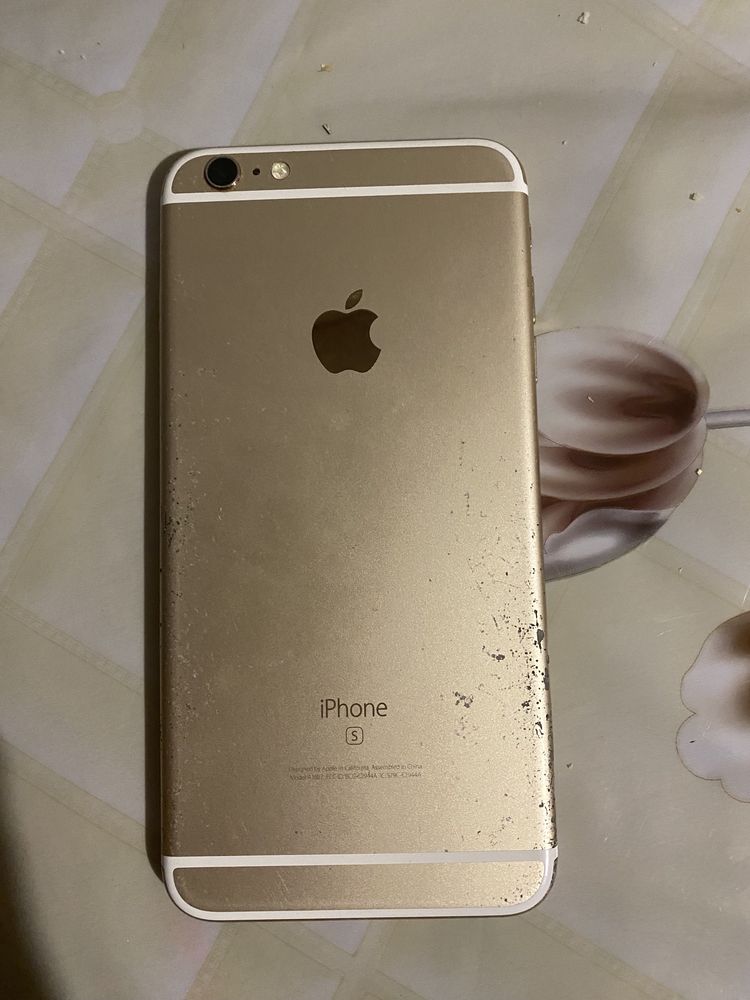 Продам iPhone 6s+ все робить батарея нова