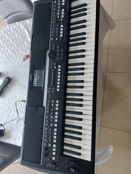 Yamaha psr sx600