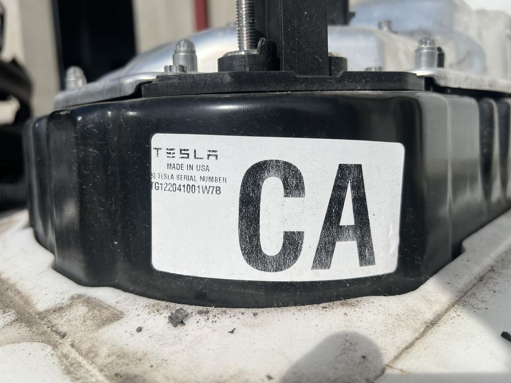 Батарея Tesla 82kwh dual motor
