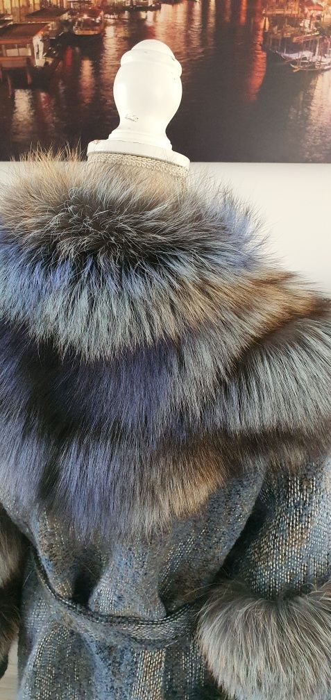 Płaszcz płaszczyk lis z lisa naturalne rozmiar m L 38 40