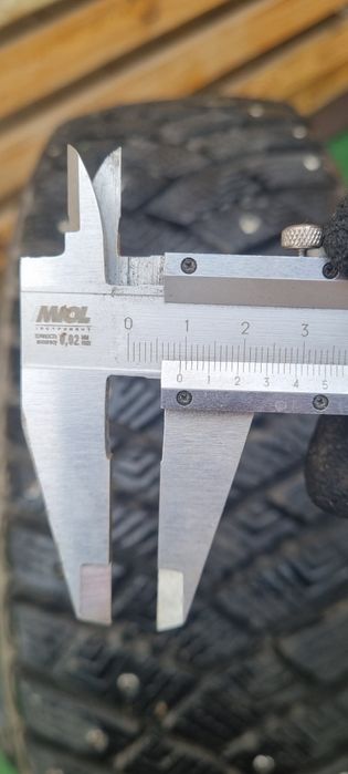 Goodyear UltraGrip Ice Arctic 195/65 R15 95T XL (шип)