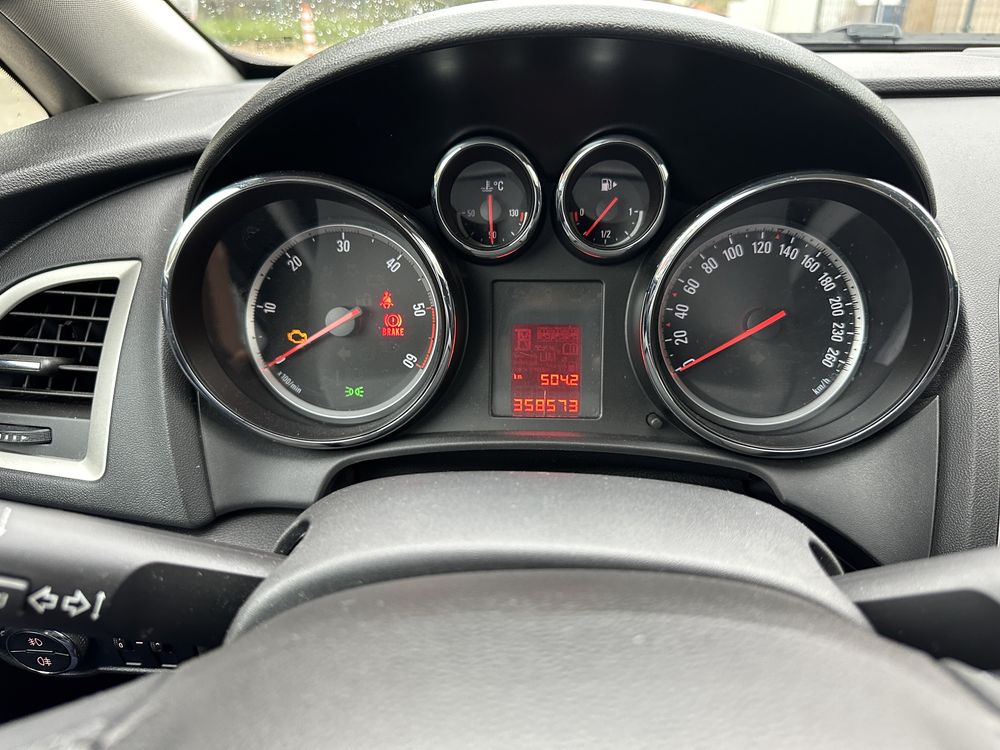 Sprzedam Opel Astra J 2012 1.7 CDTi