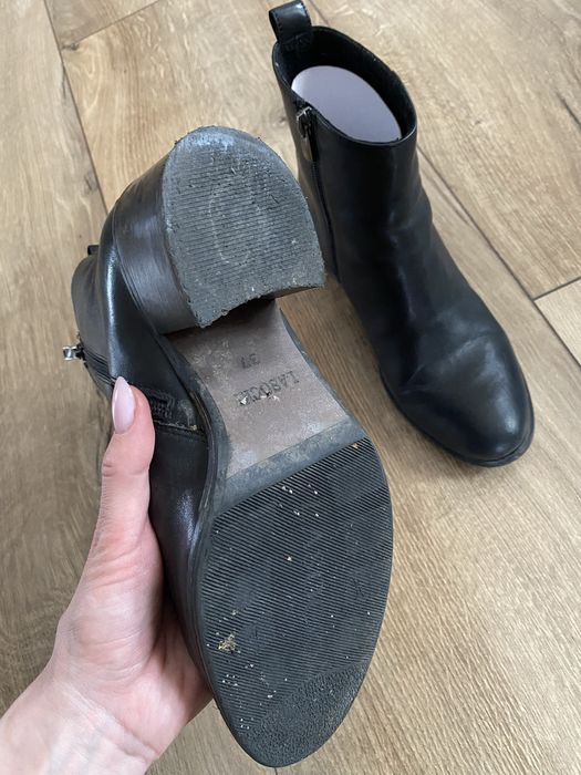 Шкіряні ботінки на каблуку осінні на флісі